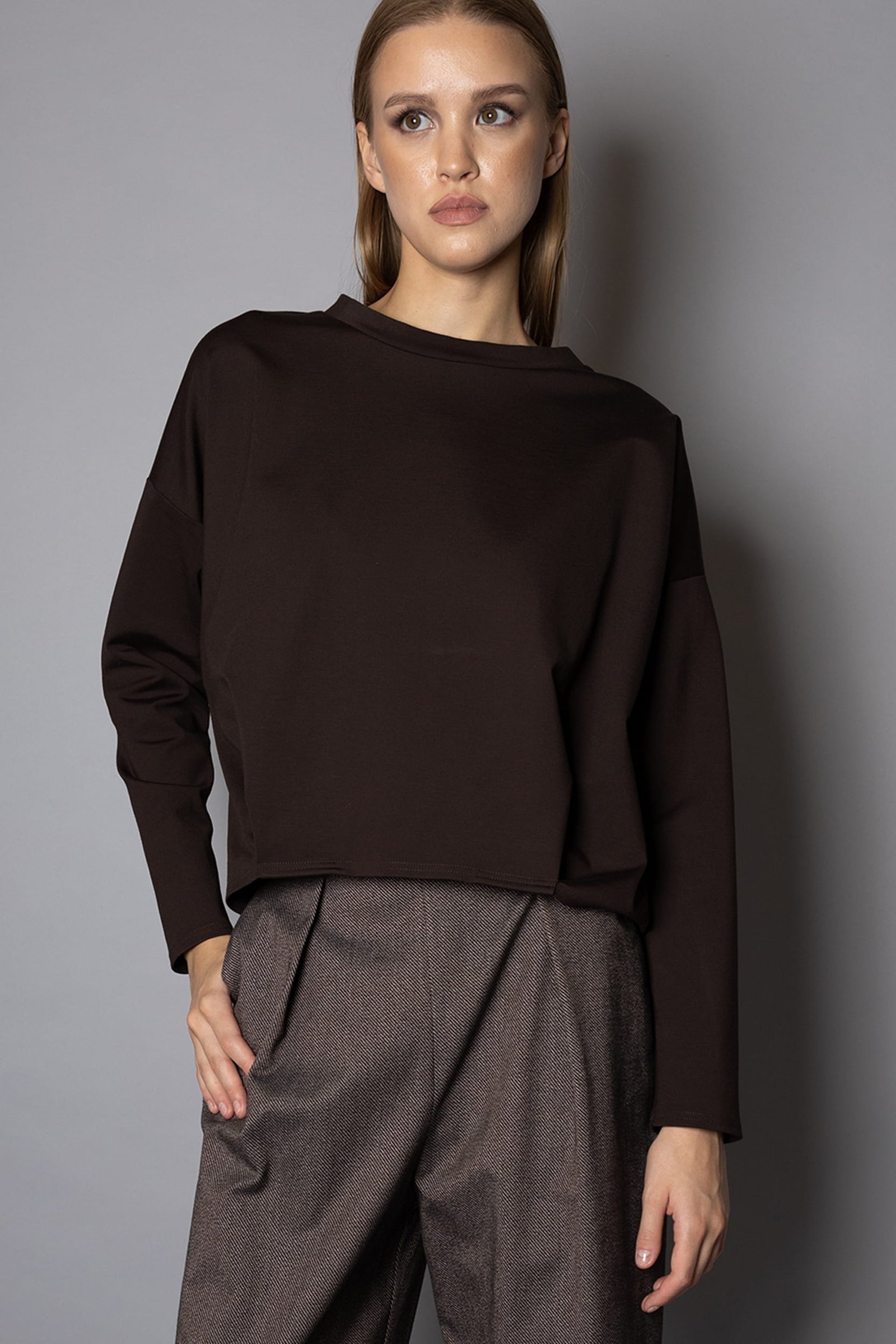 inhale sweater 02