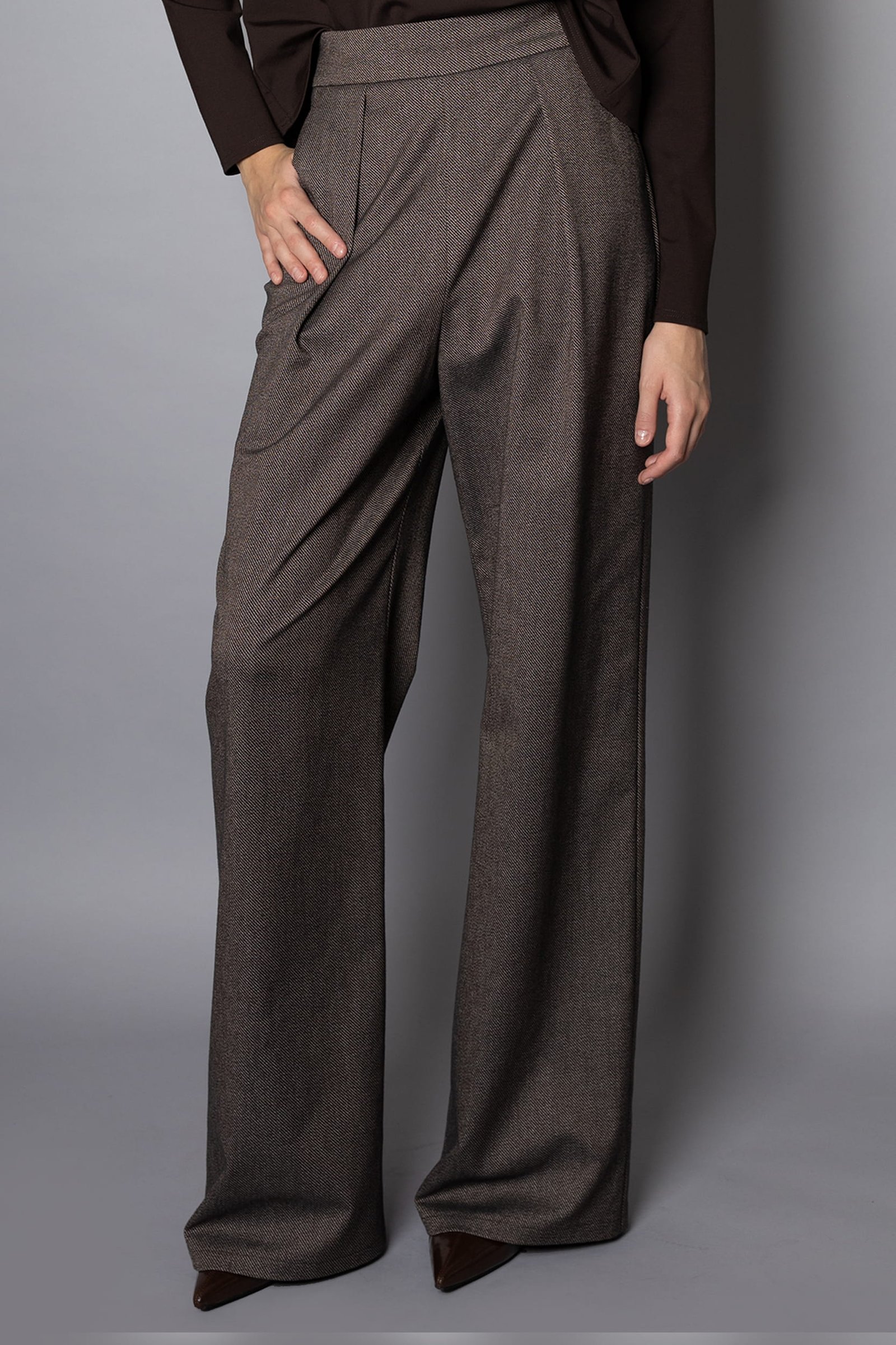 level 10 trousers